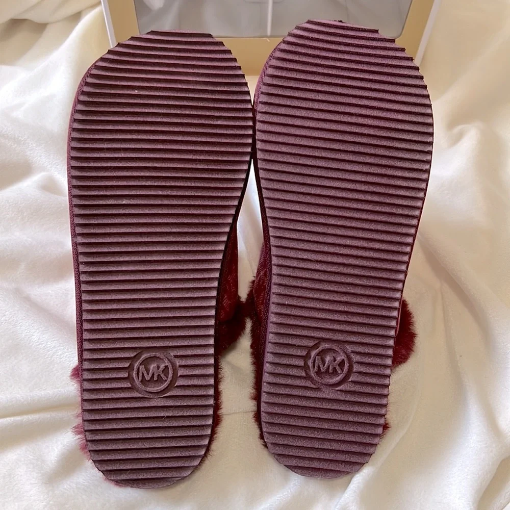 Michael Kors slipper Janis Color: Dark Berry size 8 NIB - Picture 7 of 8